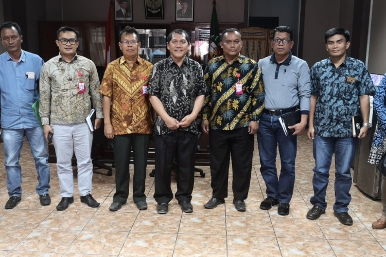 Pengurus GAPEKSINDO Sambangi Kantor Bupati Karo