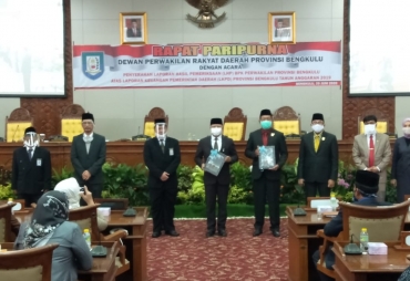 Rapat Paripurna Penyerahan LHP BPK RI Pemprov Raih WTP Ketiga