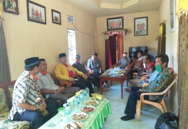 Kunjungi Desa Teluk Ajang Gubernur Rohidin Dialog Bersama Masyarakat