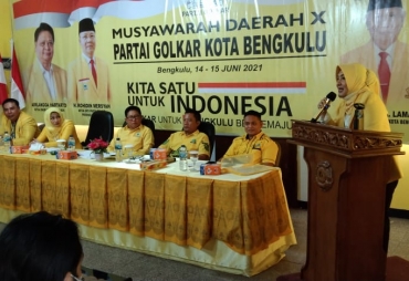 Terpilih Kembali Jadi Ketua Golkar Patriana Pasang Target Meyakinkan