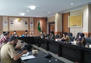 Pimpin Rakor Sekdaprov Perkuat Sinergi Sukseskan Vaksinasi Serentak