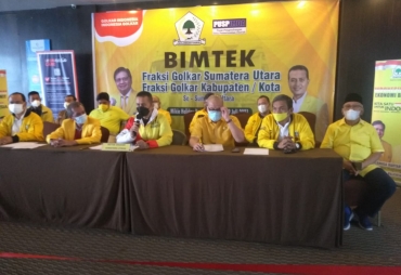 Bimtek Fraksi Golkar Musa Rajekshah Tekankan Penguatan Kader dan Pengawasan Pembangunan