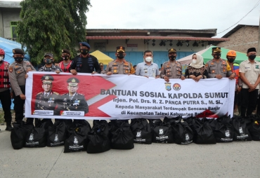 Kapolres Batu Bara Salurkan 1000 Paket Sembako Ke Korban Banjir