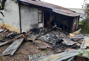 2 Unit Rumah Warga Desa Sumber Mufakat Ludes Dilalap Si Jago Merah