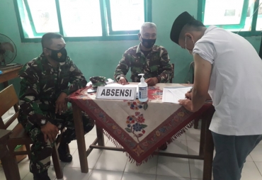 TNI Gencar Lakukan Vaksinasi Pelajar