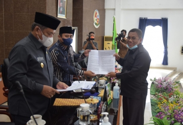 Rapat Paripurna Wabup Deli Serdang Sampaikan Penjelasan Raperda RPJMD