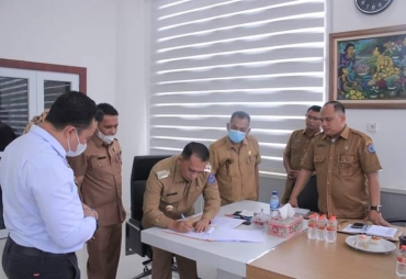 Bupati Labuhanbatu Tandatangani MoU Kerjasama Dengan PT PLN 
