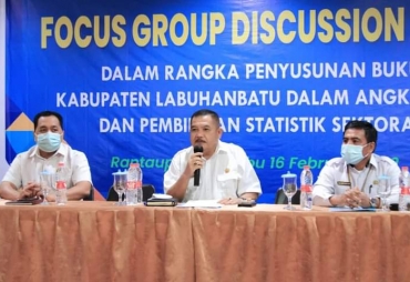 Sekda Labuhanbatu Buka FGD Guna Tingkatkan Kualitas Data Labuhanbatu