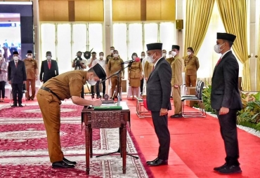 Gubernur Sumut Lantik 126 Pejabat Administrator Dan Pengawas