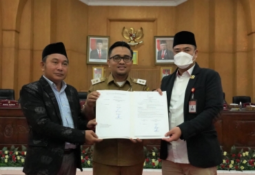DPRD Batu Bara Rapat Paripurna Bahas 3 Ranperda