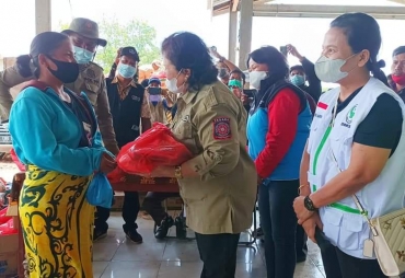 Baksos Forkopimda Karo 700 Paket Sembako Dibagikan Kepada Masyarakat