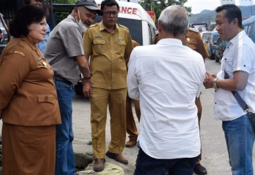 Bupati Karo Saat Tinjau Rencana Pelebaran Jalan Kabanjahe - Berastagi
