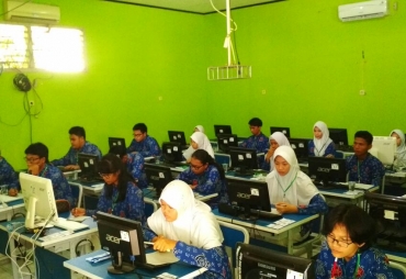 Tampak siswa sedang melaksanakan UNBK 2018