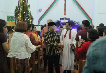 Tinjau Perayaan Natal Gubernur Rohidin Minta Rasa Persatuan Diperteguh