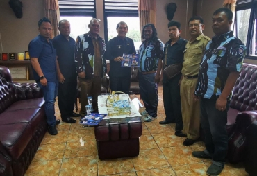 Bupati Karo Terkelin Brahmana SH MH menerima undangan dari pihak panitia untuk pelantikan Ketua Dewan Pimpinan Daerah  Ikatan Pemuda Karya Kab karo periode 2020 - 2025 yang akan diselenggarakan di Hotel Sibayak