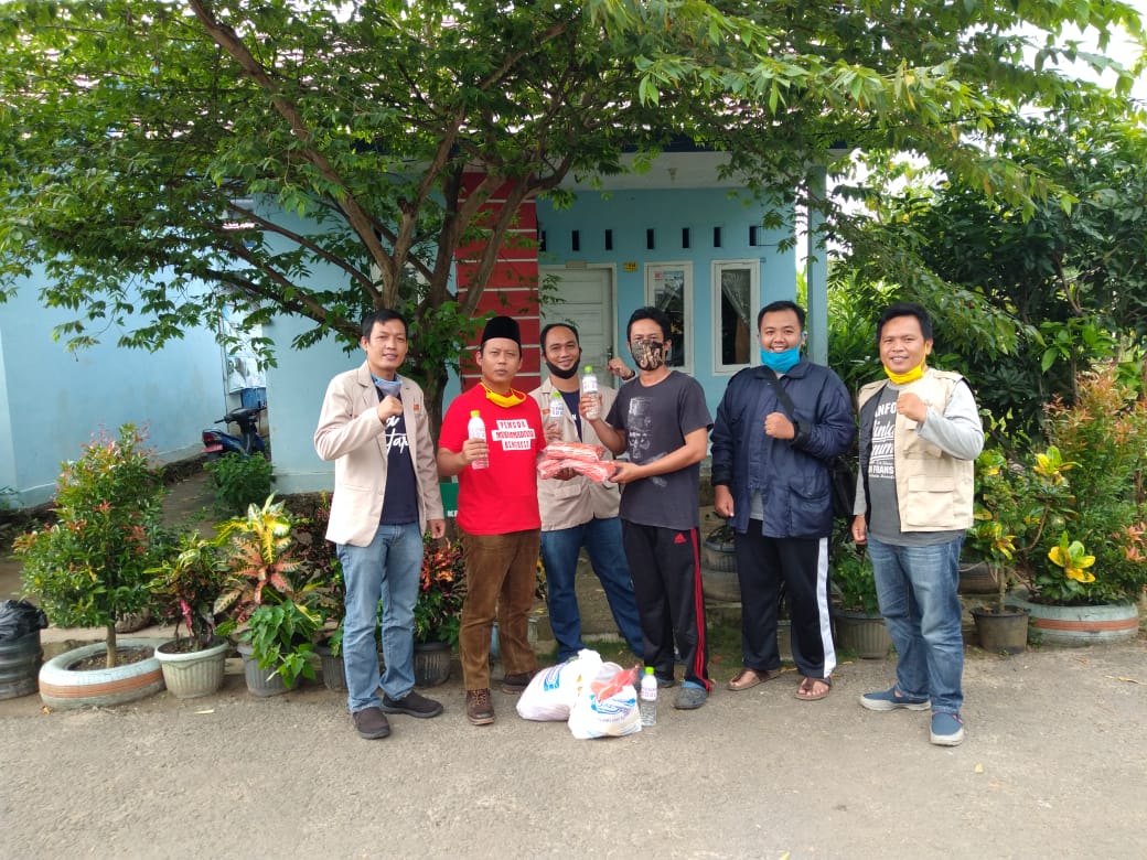 Milad ke-88 Pemuda Muhammadiyah PWPM Bengkulu Salurkan Masker dan Disinfektan