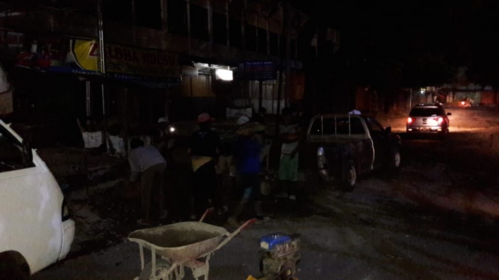 Giat Pemeliharaan DPUPR Lembur Hingga Larut Malam 