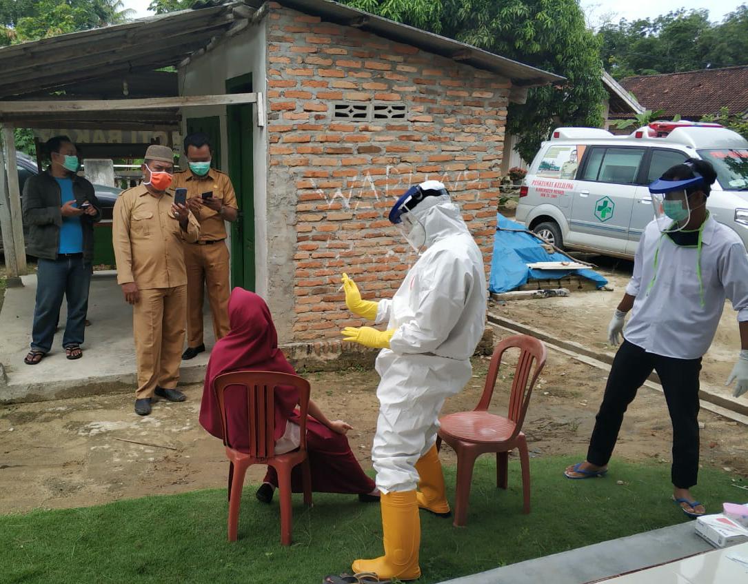 Antisipasi Corona Tiga Orang Santri Jalani Rapid Test