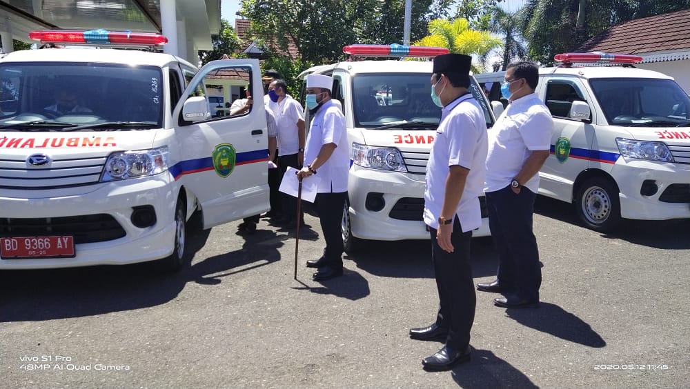 Pemkot Kembali Siapkan 12 Ambulans Untuk Warga Kota Bengkulu Pemkot Kembali Siapkan 12 Ambulans Untuk Warga Kota Bengkulu