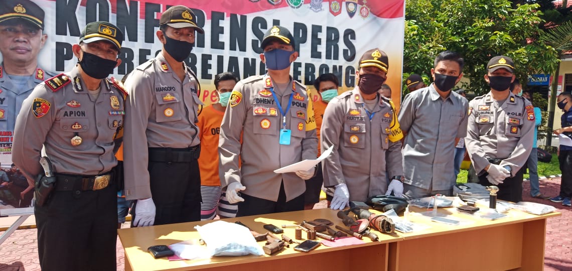 Bandar Narkoba dan Pemilik Senpi Rakitan Diciduk