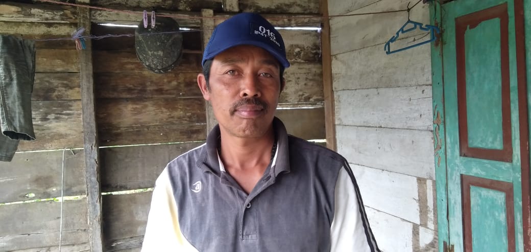 Kepala Desa Sambirejo Tutur