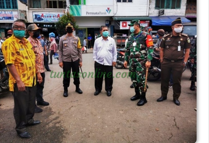 Sidak Pasar Kabanjahe Bupati Karo Apresiasi Tim Pendisiplinan