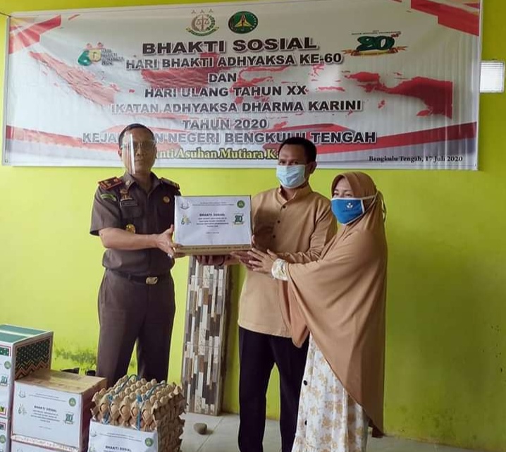 Hari Adhyaksa ke-60 Kejari Benteng Santuni Anak Panti Asuhan Mutiara Kasih