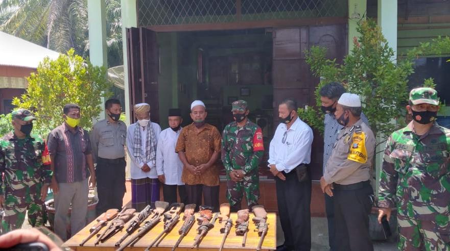 Polres Tapsel Terima 14 Senpi Rakitan Warga Paluta