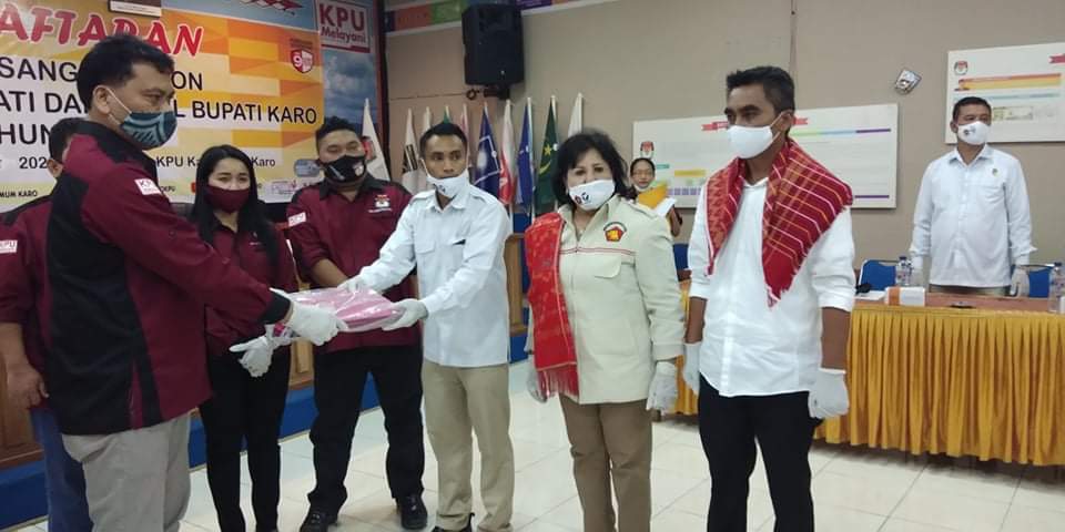 Cory-Theo Paslon Ketiga yang Daftar ke KPU Karo