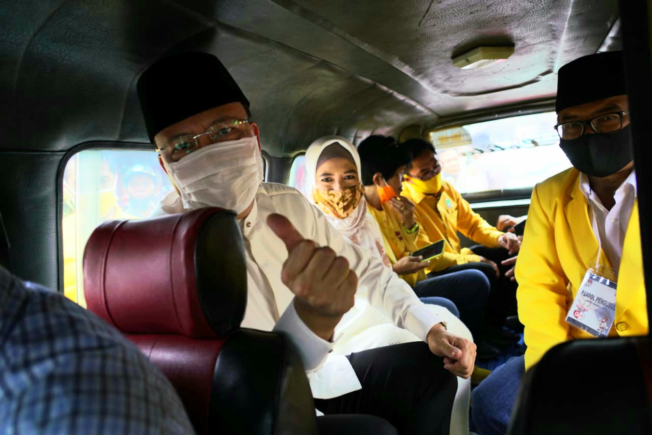 Makna Angkot di Pendaftaran Rohidin-Rosjonsyah Optimisme dan Semangat Kerakyatan