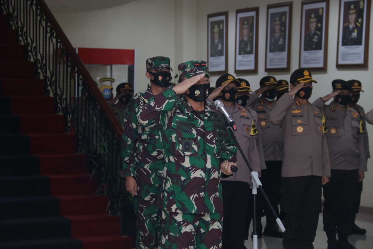 Danrem 033/WP Pimpin Apel Gelar Pasukan Operasi Mantap Praja Seligi