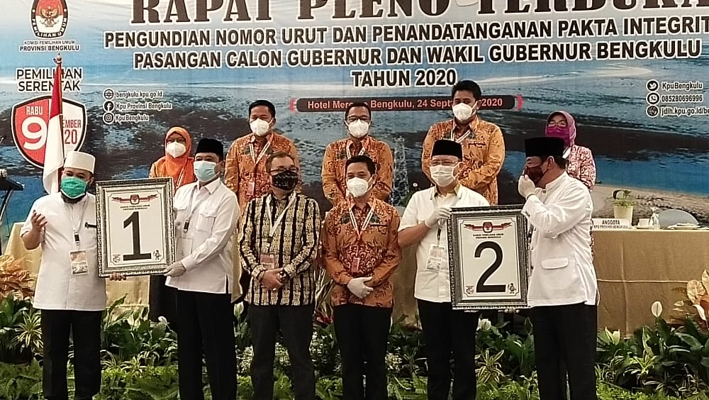 Proses Pengambilan Nomor Urutan Peserta Pilgub Bengkulu yang Disiarkan Secara Live