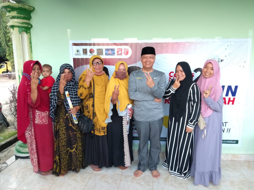 Emak-emak Sungai Doakan Rohidin-Rosjonsyah Sukses di Pilkada