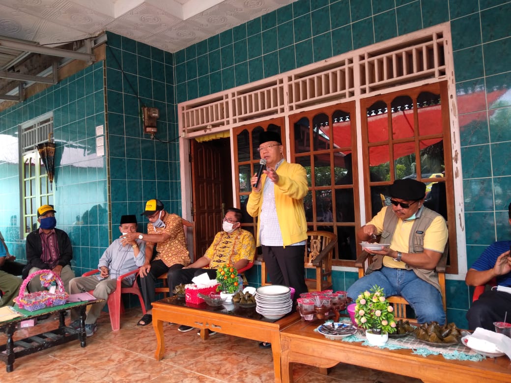 Penilaian Masyarakat Bunga Mas dan Air Sulau Tentang Rohidin : Sosok yang Punya Dedikasi Untuk Pembangunan