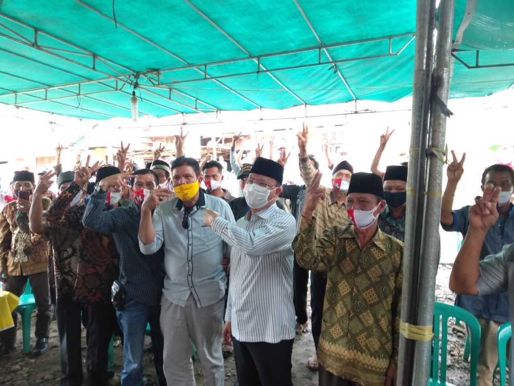 Masyarakat Kinal : Kami Melihat Ulama dan Umara Menyatu di Rohidin-Rosjonsyah