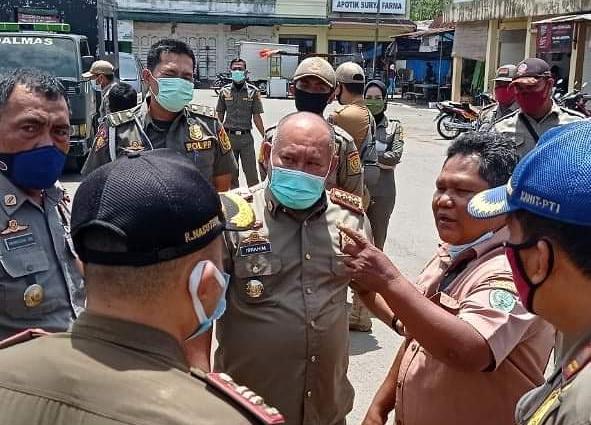 Pemkot Padangsidimpuan Kembali Tertibkan PKL yang Berjualan di Trotoar