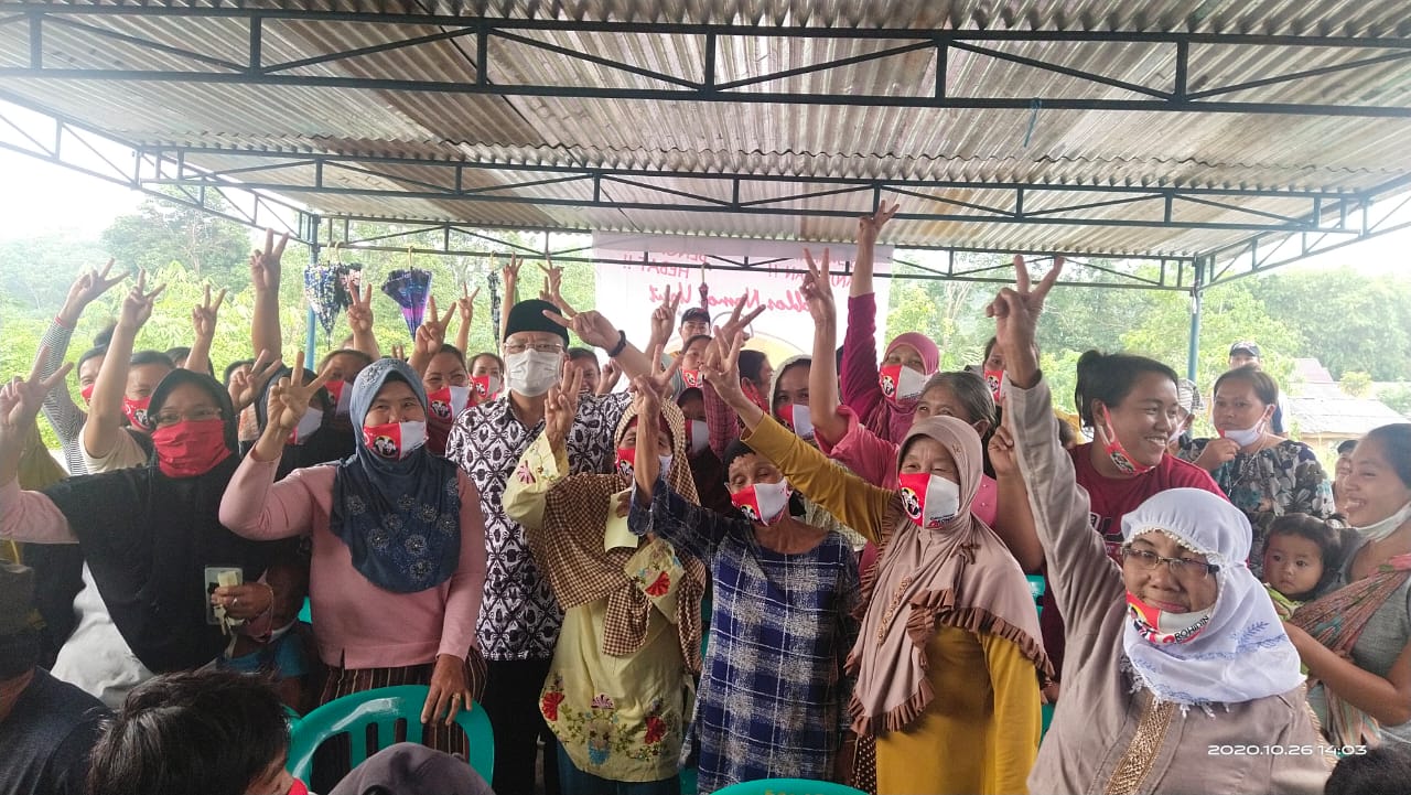 Sampaikan Doa dan Dukungan Masyarakat Padang Ulak Tanding : Pak Rohidin Sangat Mengerti Petani Kopi