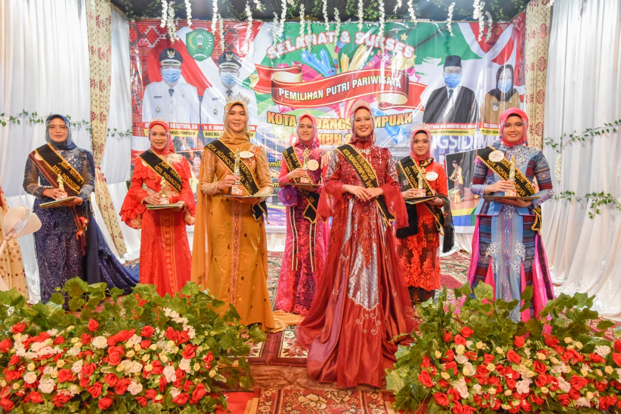Khairunnisah Terpilih Jadi Putri Pariwisata Padangsidimpuan 2020