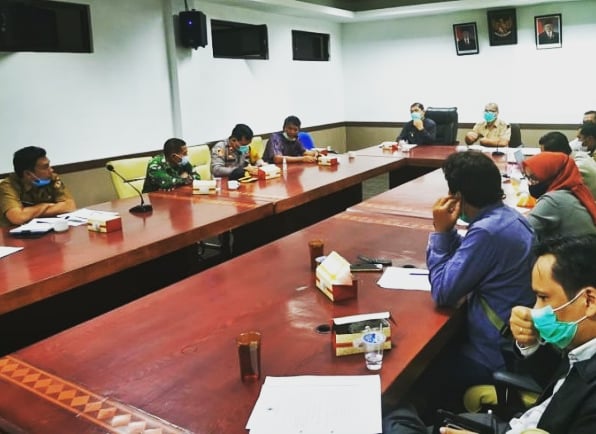 Ratusan Warga Desa Pertibi Minta PT Mega Mulya Mas Berhenti Beroperasi