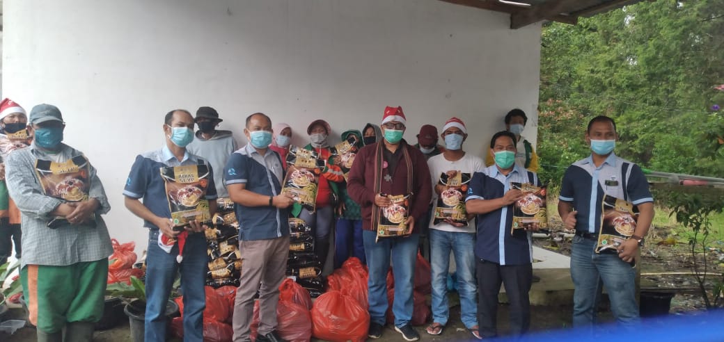 PT Tirta Sibayakindo Serahkan 57 Bingkisan Berbagi Kasih