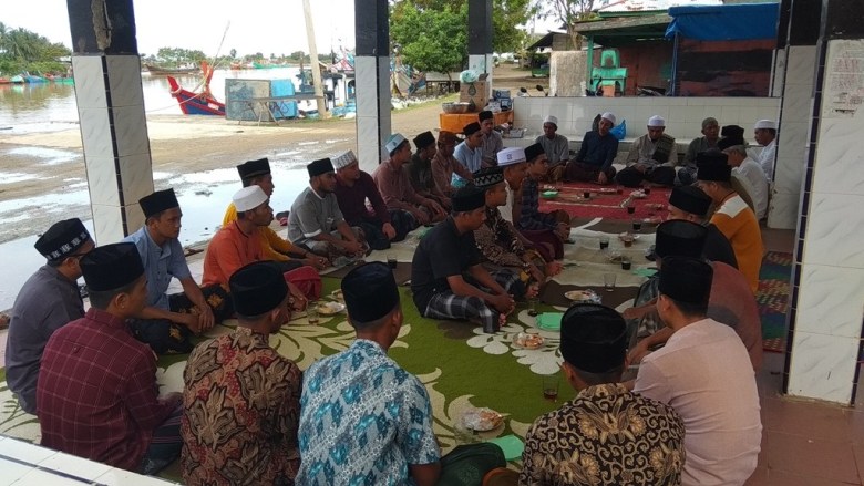 Nelayan Peudada Bireuen Gelar Zikir dan Doa Bersama