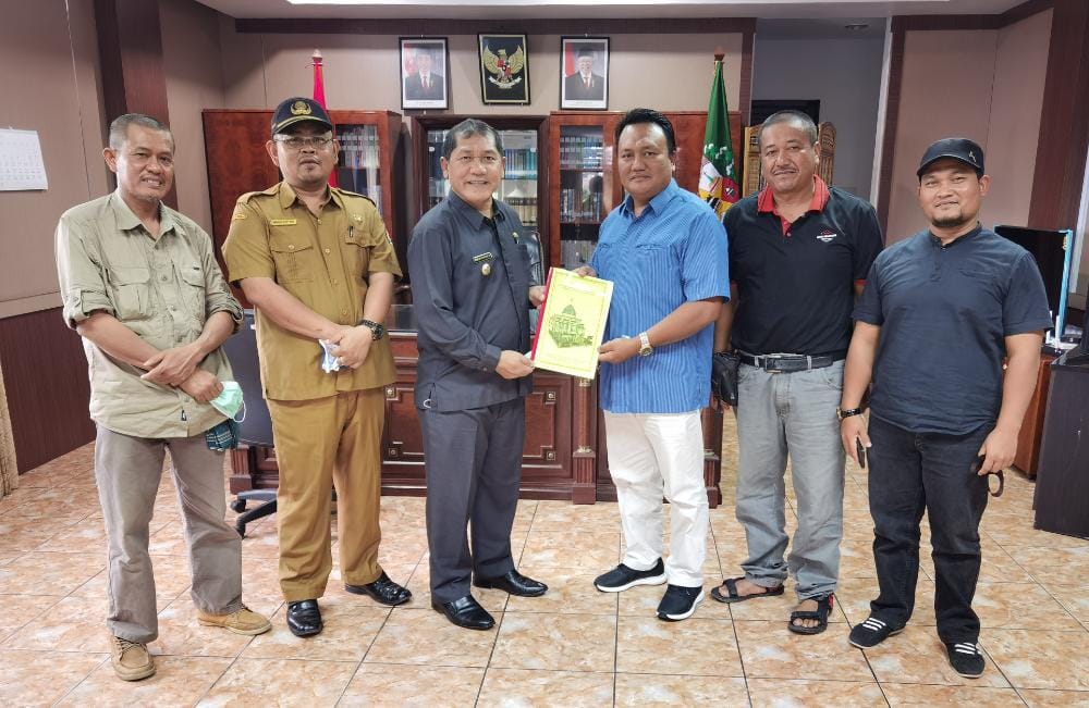 Bupati Karo Dukung Penuh Renovasi Masjid Al-Mukhlishin