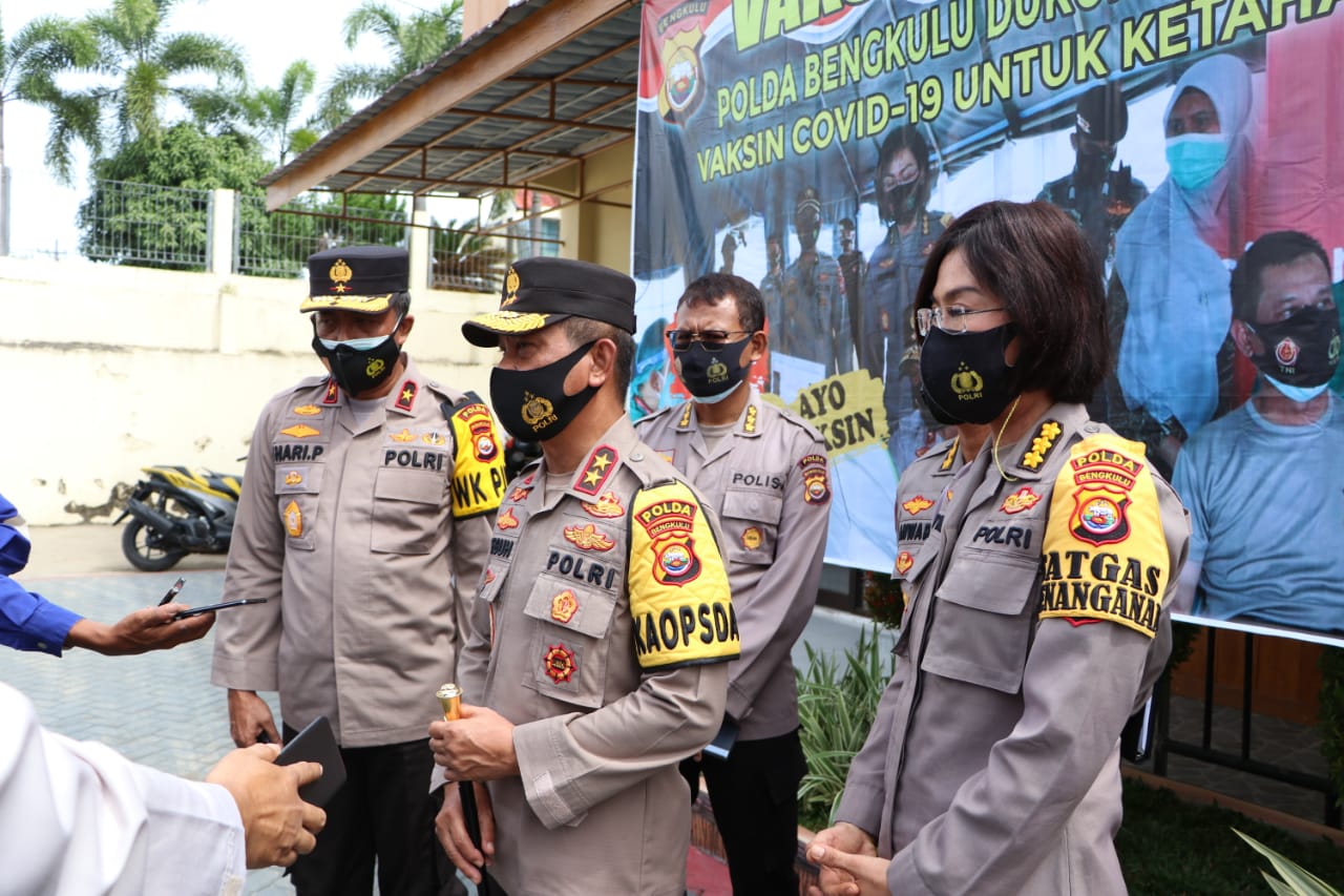 Kapolda Bengkulu Himbau Jangan Ragu Disuntikkan Vaksin