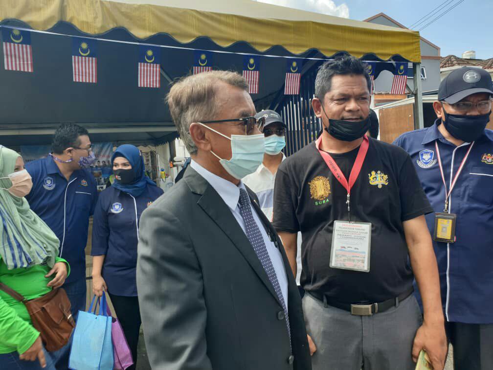 Ketua SUBA Bersama UKPJ Malaysia Salurkan Bantuan Bagi Korban Banjir 