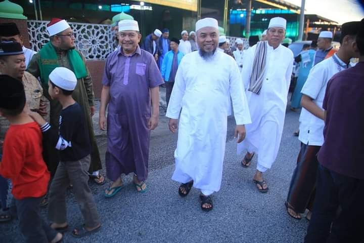 Rangkul Ustadz Muda Bupati Labuhanbatu Ajak Makmurkan Masjid dan Beri Tauladan