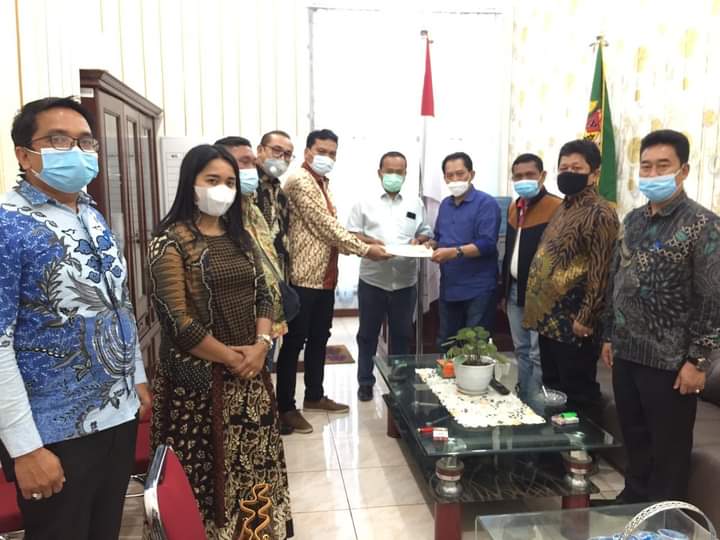 DPRD Karo Terima Dokumen Penetapan Hasil Pilkada dari KPU