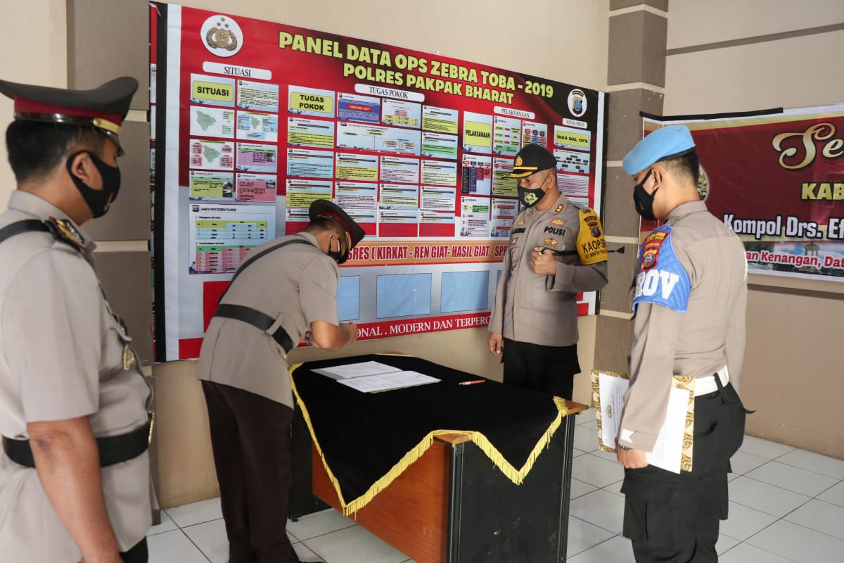 Kapolres Pakpak Bharat Pimpin Serah Terima Jabatan Kabag Ops