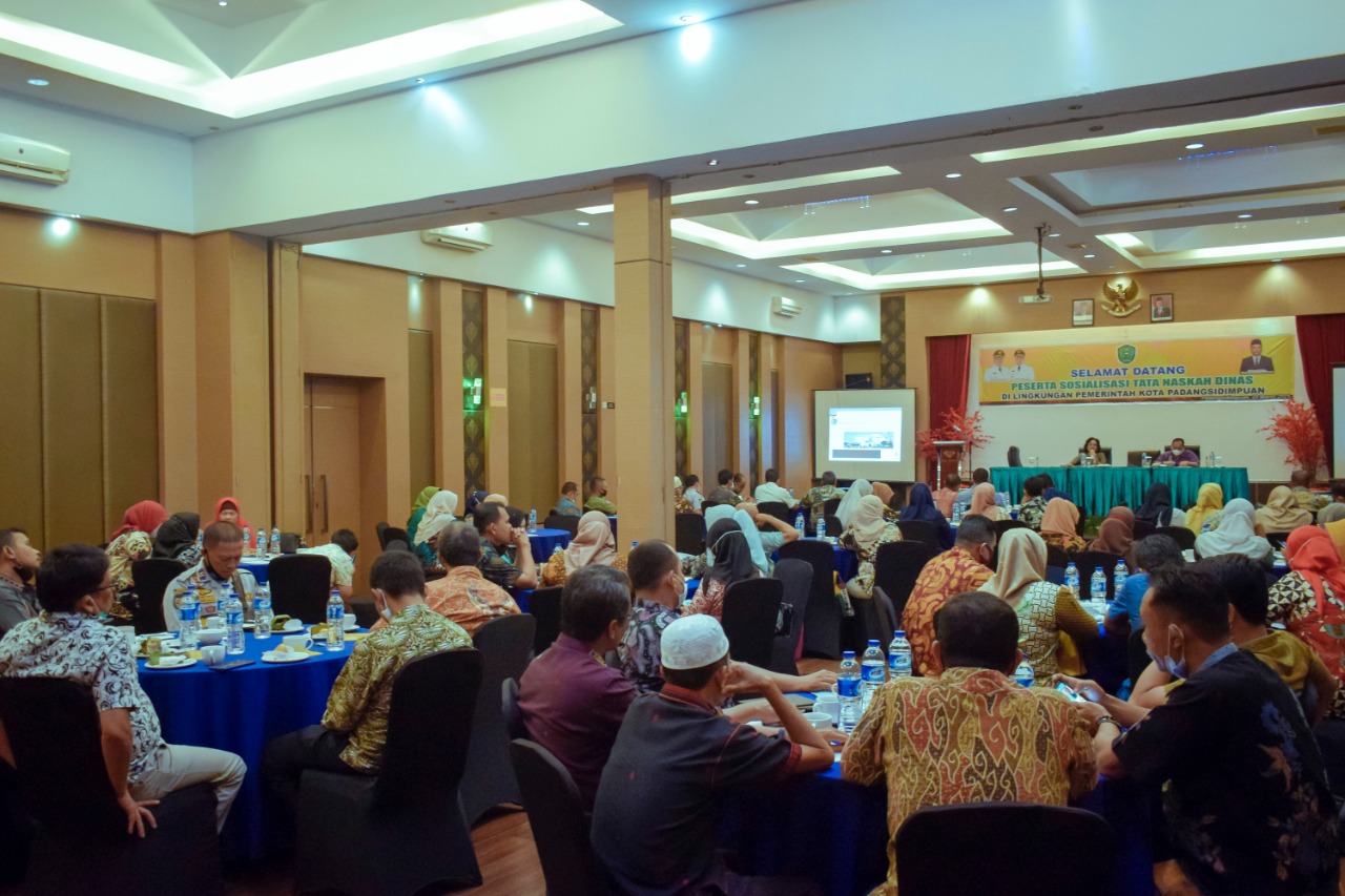 Sekda Padangsidimpuan Sosialisasikan Tata Naskah Dinas