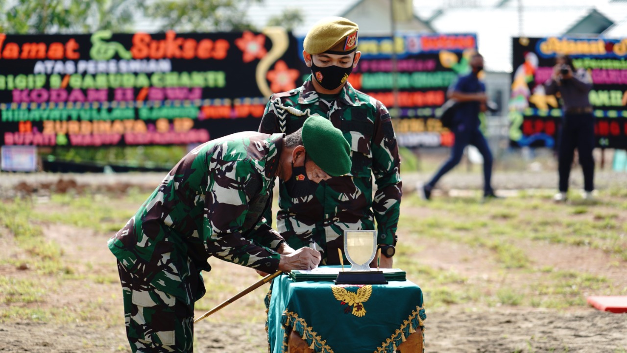 Pangdam II/Swj Resmikan Satuan Baru Brigade Infanteri 8/Garuda Cakti