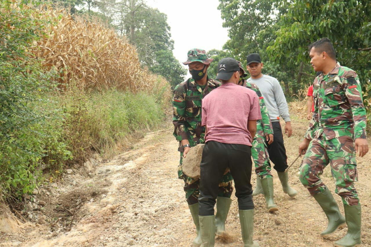 Tanpa Pandang Lelah Satgas TMMD Kodim 0111 Bireuen Terus Bekerja